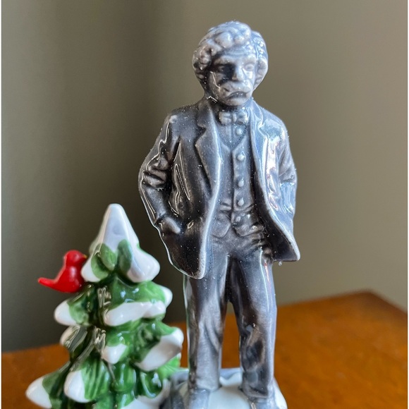 Department 56 “Statue of Mark Twain” Original Snow Village Ceramic Accessory - Picture 2 of 9